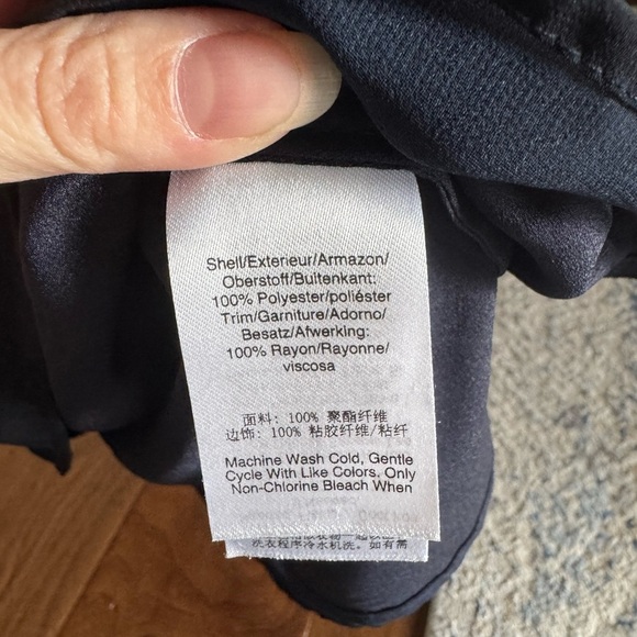 DKNY Navy Blue and White Geometric Top - Picture 3 of 4